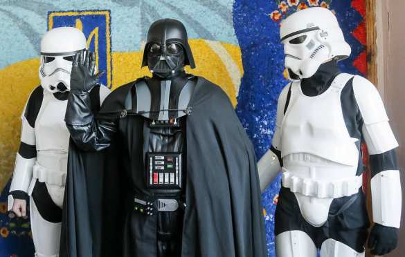 «Тёмная сторона силы»: Дарта Вейдера зарегистрировали на выборы в Раду (+ВИДЕО) | Русская весна