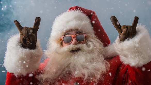 У Порошенко заподозрили Деда Мороза в работе на российские спецслужбы | Русская весна