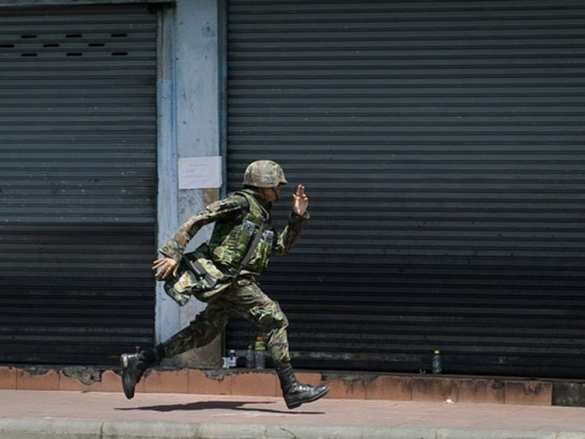Десятки проходивших обучение во Франции украинских солдат дезертировали | Русская весна