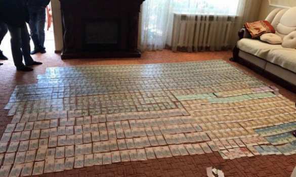 Типичная Украина: Полицейские ограбили преступников (ФОТО) | Русская весна