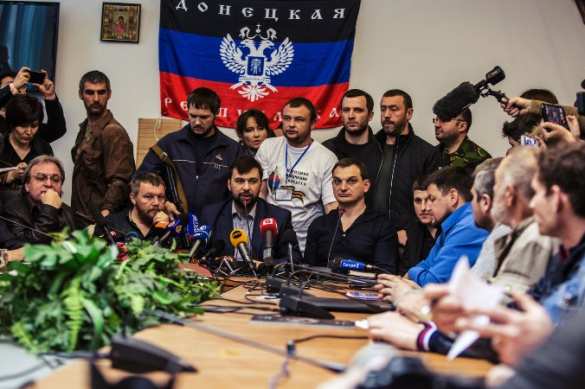 МОЛНИЯ: Донецкая республика просит Россию принять ее в состав РФ (видео) | Русская весна