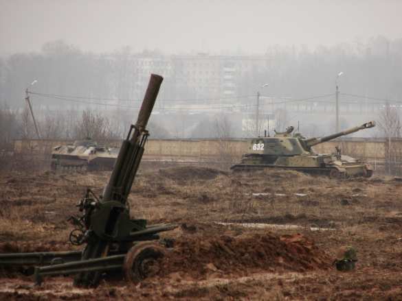 Горловка под огнем ВСУ: в городе пожары, жители прячутся в подвалах (ВИДЕО) | Русская весна