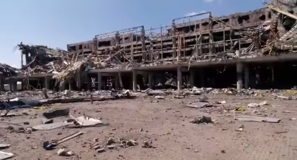 ВСУ открыли огонь по территории Донецкого аэропорта | Русская весна