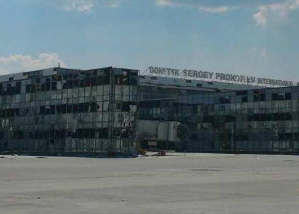 В аэропорт прорвалось 250 десантников 25 бригады и 600 боевиков Ляшко — начальник разведки ДНР | Русская весна