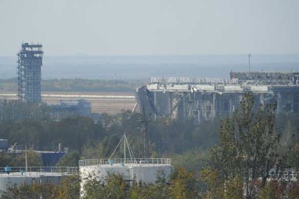 В Донецке не утихают бои, город подвергается массированному обстрелу | Русская весна