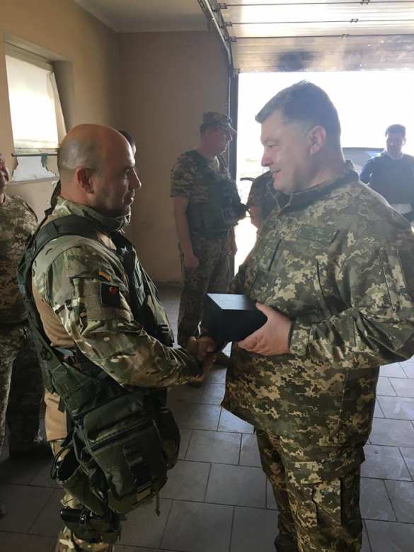 Зеленский готовит признание Крыма российским, — придворный «волонтёр АТО» | Русская весна