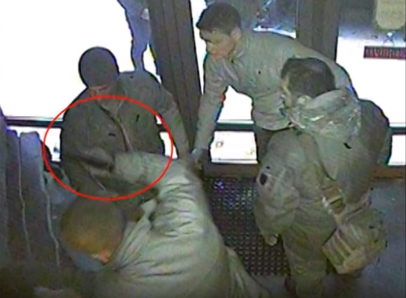 Украинская полиция опубликовала видео резонансной драки с участием «Правого сектора» на Закарпатье (ВИДЕО) | Русская весна