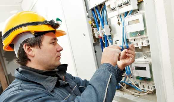 Россиян научили, как сэкономить на электроэнергии | Русская весна