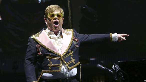 Элтон Джон обвинил Путина в «двуличии» | Русская весна