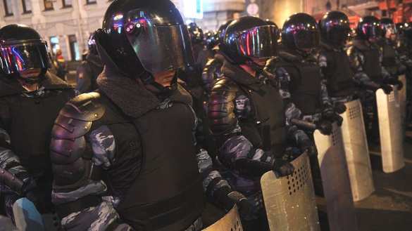 Армения: протестующие заблокировали здание правительства, начались столкновения с полицией (ФОТО, ВИДЕО) | Русская весна