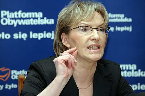 Премьер Польши Ева Копач Поляки решили вывезти своих и не пускать украинцев | Русская весна