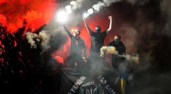 Ультрас устроили массовую драку в Харькове (ВИДЕО 18+) | Русская весна