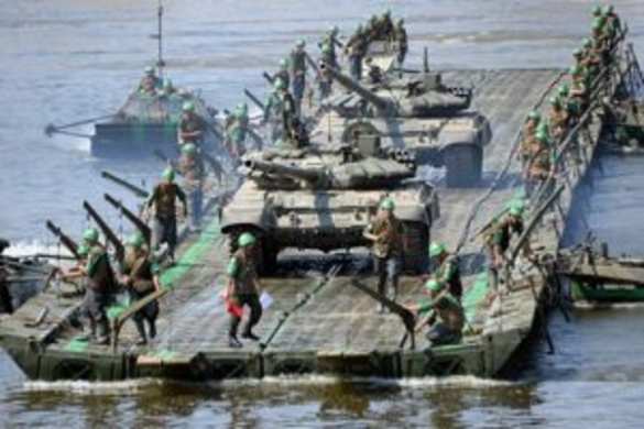 ВСУ уже несколько месяцев тренируются в Германии налаживать переправы — Bild (ФОТО) | Русская весна