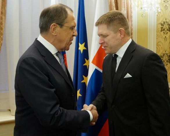 Словакия благодарна советским воинам, отдавшим жизнь за нашу свободу, — премьер страны | Русская весна