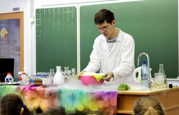 С 1 сентября физика, химия и биология исчезнут из украинских школ | Русская весна