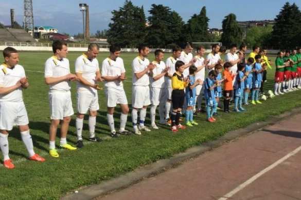 ДНР сыграет с ЛНР и предлагает провести товарищеский матч со сборной Украины | Русская весна