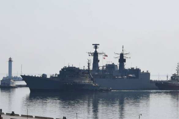 Фрегаты НАТО вошли в порт Одессы (ФОТО) | Русская весна