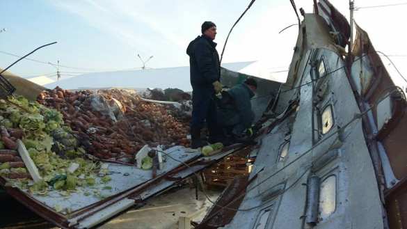 На рынке в Харькове взорвалась фура (ФОТО) | Русская весна