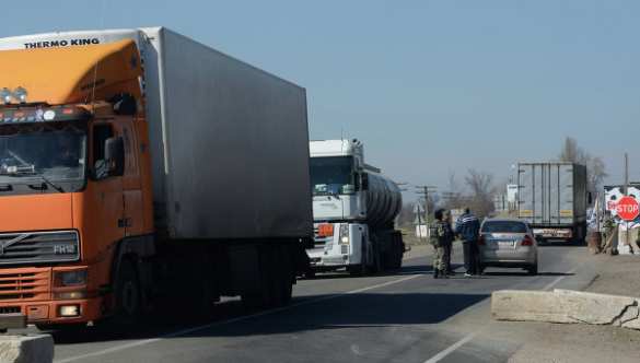 Боевики «Правого сектора» на границе с Крымом остановили первый грузовик, — Скоропадский (ВИДЕО) | Русская весна