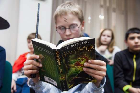 Почему книги про Гарри Поттера до сих пор популярны? | Русская весна