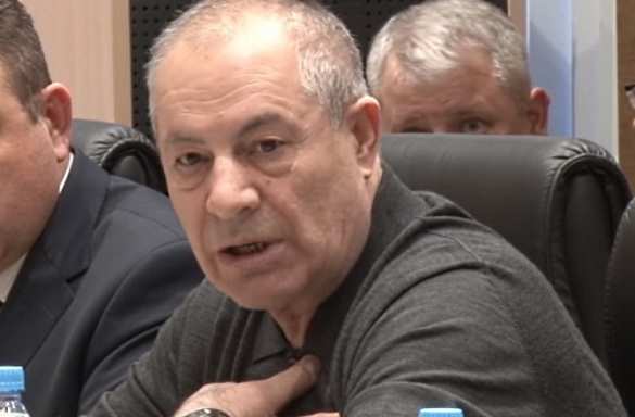 Лишён полномочий депутат-миллионер, обозвавший пенсионеров «алкашами и тунеядцами» (ВИДЕО) | Русская весна
