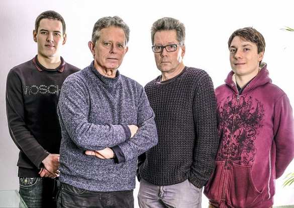 Британская пара гомосексуалистов живёт в страхе расправы со стороны усыновлённого русского мальчика (ФОТО) | Русская весна