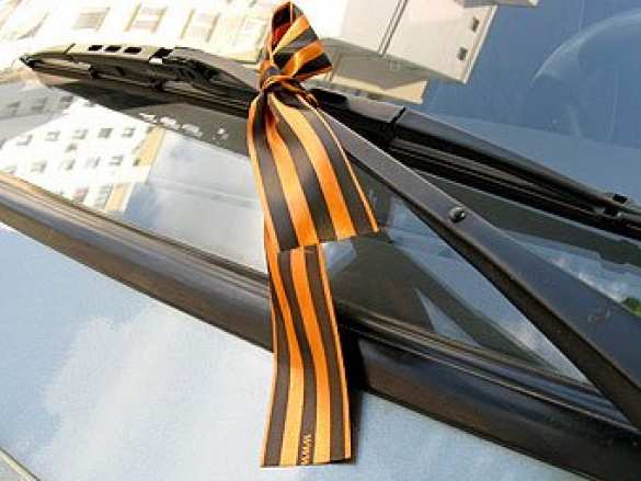 В Николаеве за Георгиевскую ленточку на автомобиле уволили милиционера В Николаеве за георгиевскую ленточку на автомобиле уволили милиционера | Русская весна