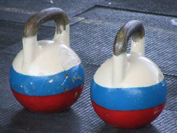 Вредная подделка: 70% популярной спортивной добавки на маркетплейсах продаётся с нарушениями | Русская весна