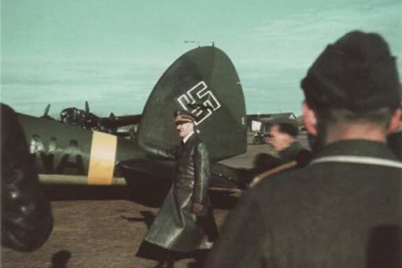 На официальном сайте Мариуполя под рубрикой «к 70-летию Победы» можно ознакомиться с историей посещения города Адольфом Гитлером | Русская весна