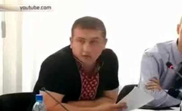 Депутат из партии «Удар» разбил лицо об травматический пистолет Депутат из партии «Удар» разбил лицо об травматический пистолет | Русская весна