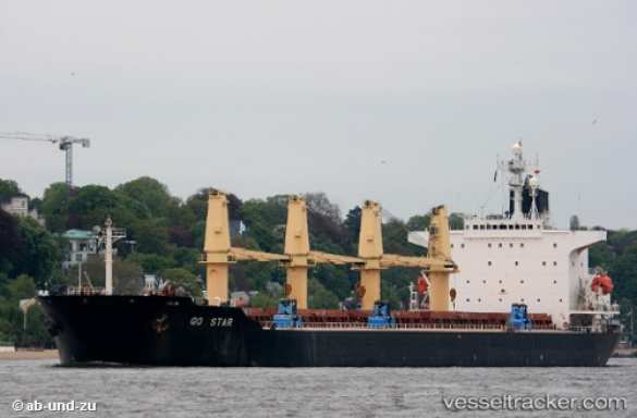 Украинские моряки, бастующие в Находке, просят принять их в российский профсоюз | Русская весна