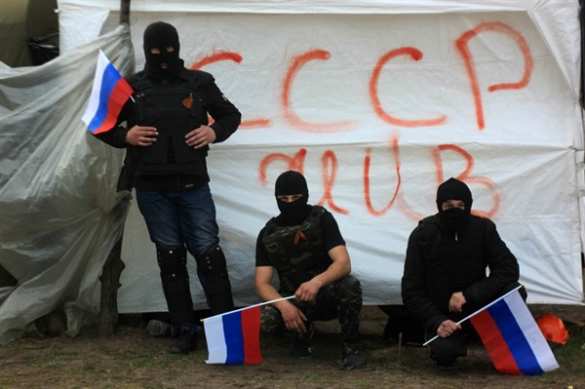 В Горловке сторонники Донецкой республики заняли здание прокуратуры | Русская весна