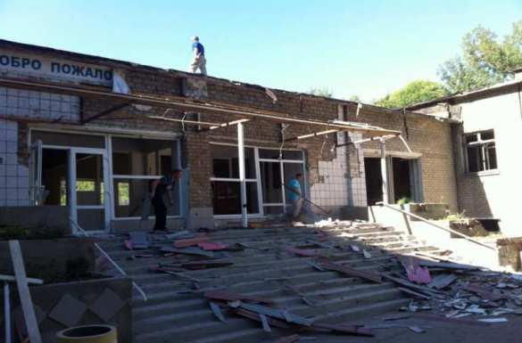 Обстрелы ВСУ оставили Горловку без газоснабжения, в пригороде повреждены 20 жилых домов | Русская весна