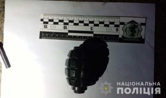 Неизвестные взорвали гранату у криворожского городского штаба «Блока Петра Порошенко» | Русская весна