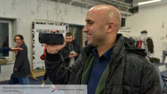 Украинские пограничники жалуются на Грэма Филлипса (ФОТО, ВИДЕО) | Русская весна