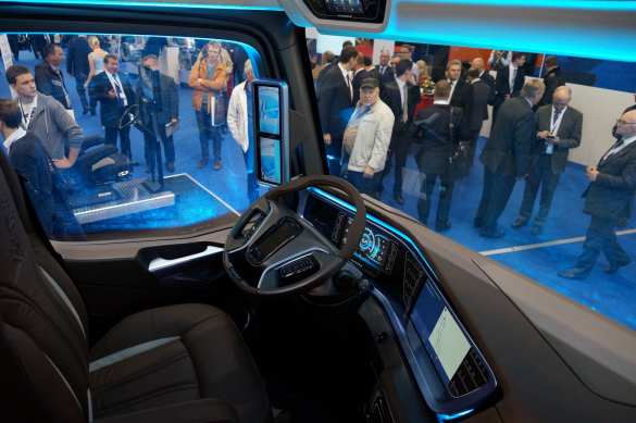 КАМАЗ показал гибрид автомобиля, дома и космического корабля (видео) | Русская весна