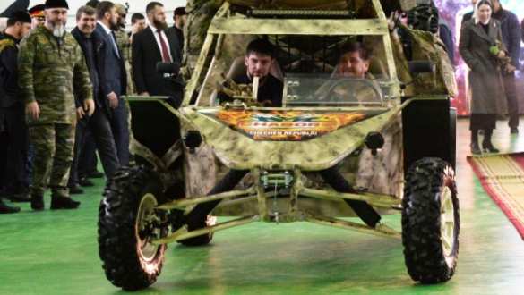 Кадыров предложил отправить в Сирию чеченский вездеход | Русская весна