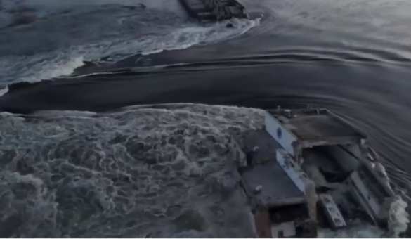 Уничтожение Каховской ГЭС — подготовка к наступлению ВСУ: разрушение выгодно врагу (ВИДЕО) | Русская весна