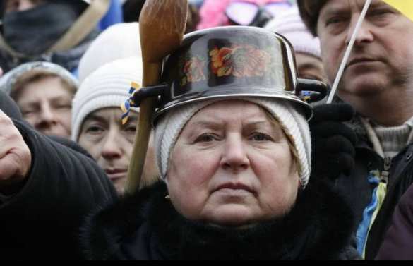 Два года назад киевляне надели на голову кастрюли. Что из этого вышло? (ФОТО) | Русская весна