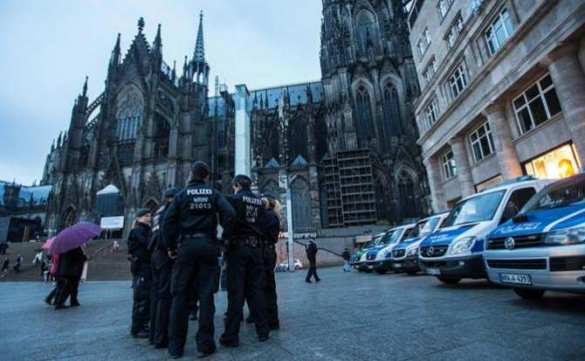 Слабый пол в Кельне | Русская весна