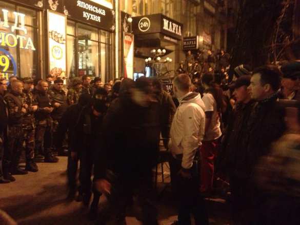 Бойня в центре Киева: ранен замглавы КГГА Богдан Дубас, а также двое самооборонцев. Обстановка накаляется | Русская весна