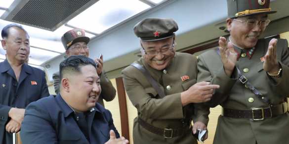 КНДР отправила в Южную Корею 150 воздушных шаров с навозом и мусором (ФОТО, ВИДЕО) | Русская весна