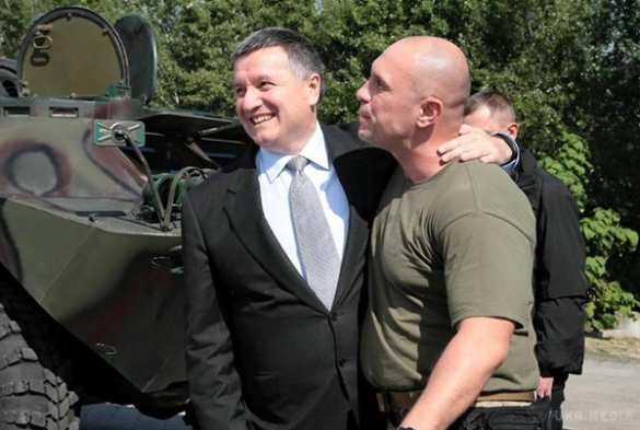 «Птенцы вываливаются из гнезда», — Кива уволился из МВД Украины и пойдет в политику | Русская весна