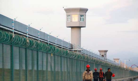 Китай держит в концлагерях миллионы уйгуров, — Пентагон | Русская весна