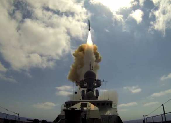 МОЛНИЯ: Корабли Черноморского флота ударили «Калибрами» по объектам террористов в Сирии (ВИДЕО) | Русская весна