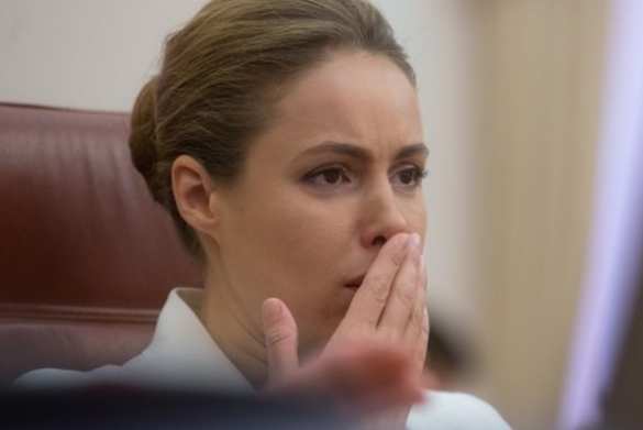 В Славянске во время шествия на День Победы Королевскую облили зеленкой (ФОТО) | Русская весна