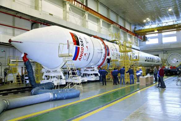 Ангольский спутник находится на целевой орбите, — источник | Русская весна