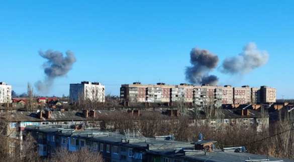 ВСУ наносят удары по Донецку: убита женщина (ФОТО) | Русская весна