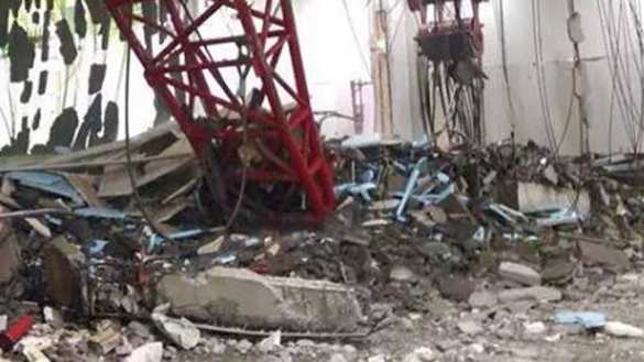 Семье бен Ладена запретили работать после падения крана на мечеть (ФОТО) | Русская весна