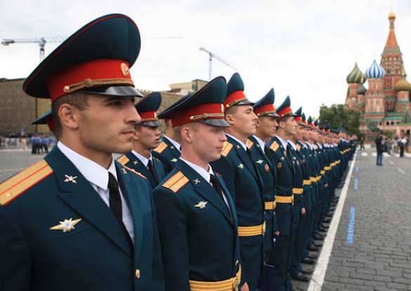Вы взглядов отцов своих совсем не боитесь: кремлёвские курсанты записали ответ ульяновским (ВИДЕО) | Русская весна